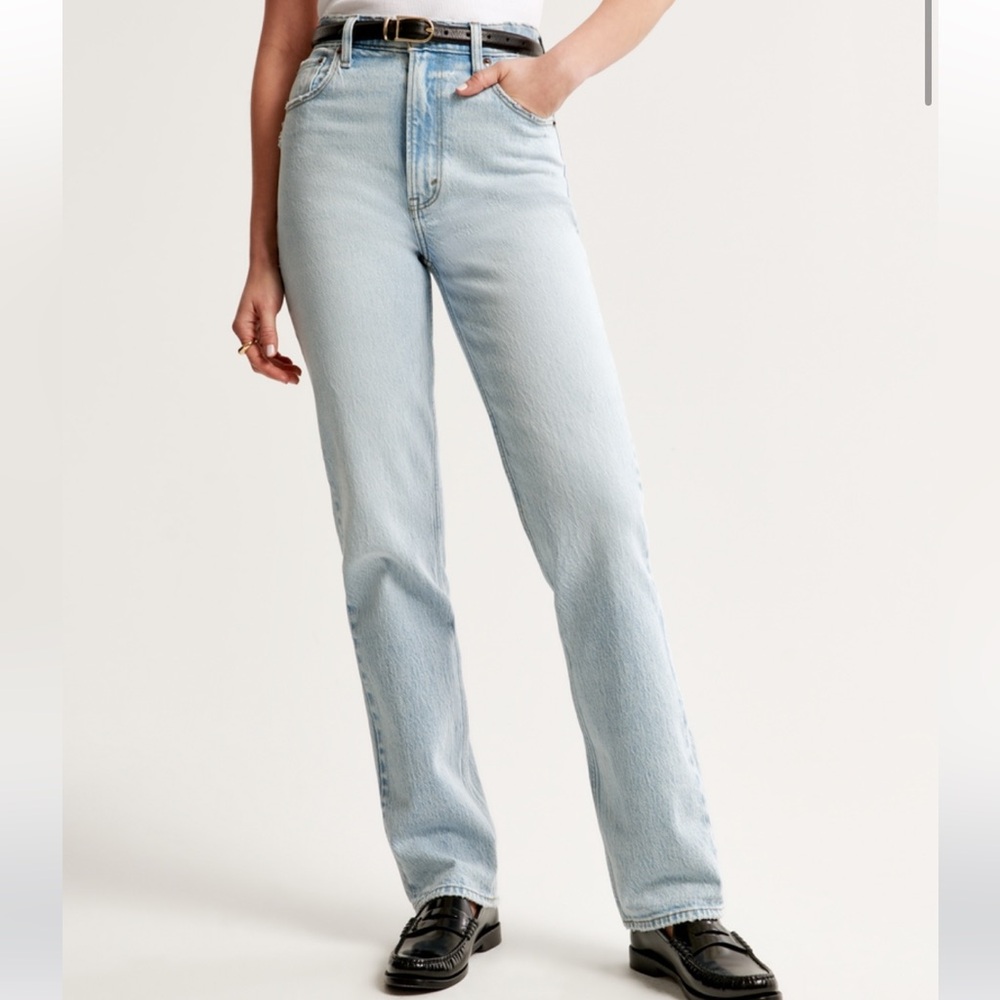 Abercrombie & Fitch Light Wash High Rise Straight Jeans